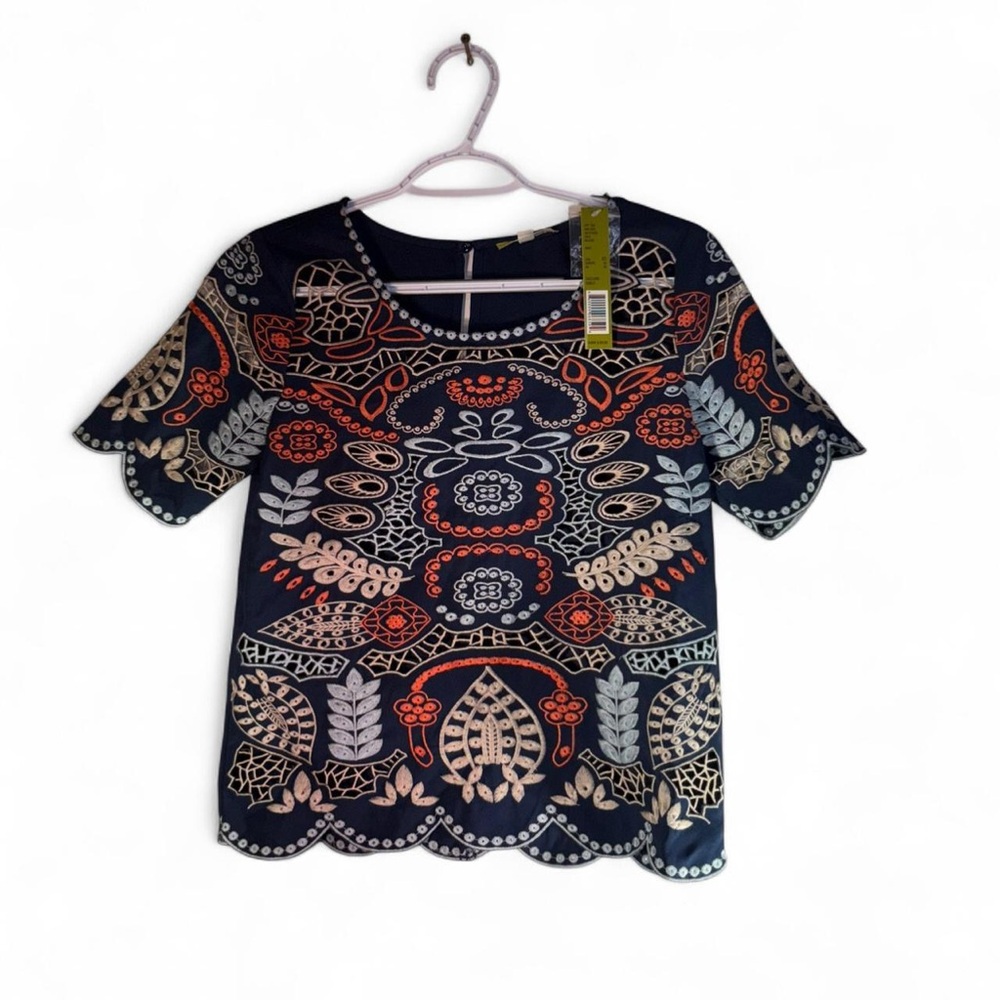 NWT Gianni Bini Navy Floral Blouse